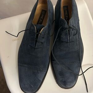 Mezlan Blue Suede Oxford Shoes with Classic Lace-Up Design
